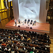 pupitre de conf&eacute;rence